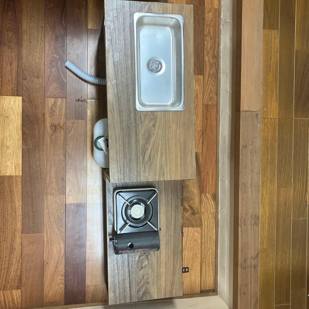 ラ*ー様 200系 ハイエース 黒レザーベッドキットシンク付き