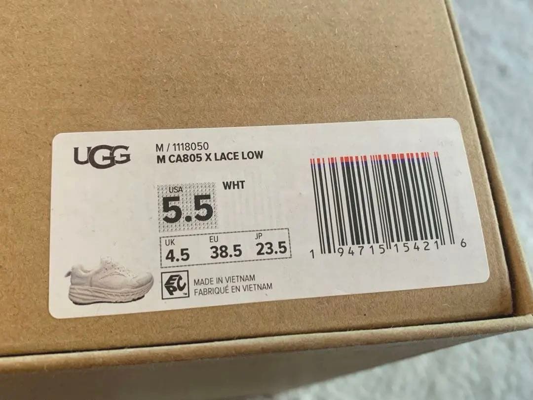 靴 UGG CA805 WHITE NUBUCK