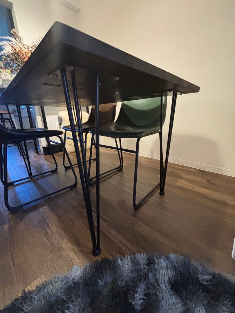 【4人用】天然木ダイニングテーブル 黒脚 ※テーブルのみの販売