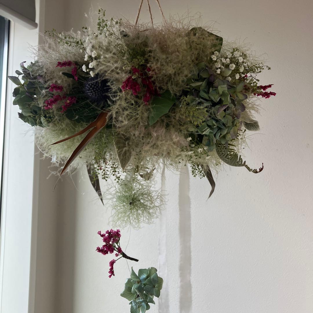 スモークツリー とアンティーク紫陽花　エリンジウムのフライングリース　グレビレア