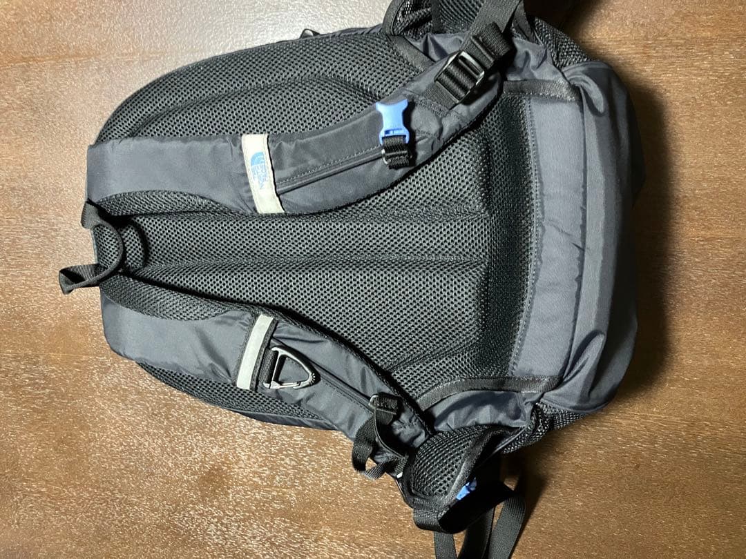 ノースフェイス、バックパック・ウインドブレーカー・ハーフパンツ３点