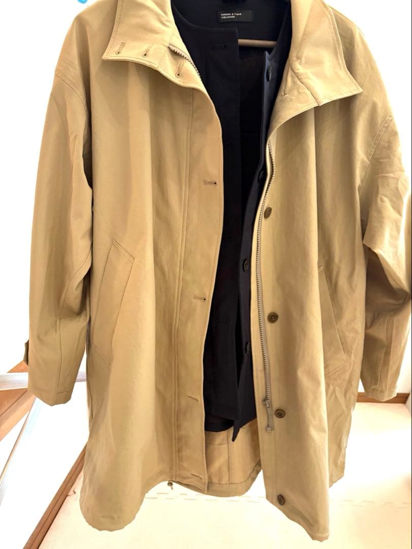 中綿ベスト付きのかろやかミドル丈アウター（北欧、暮らしの道具店）