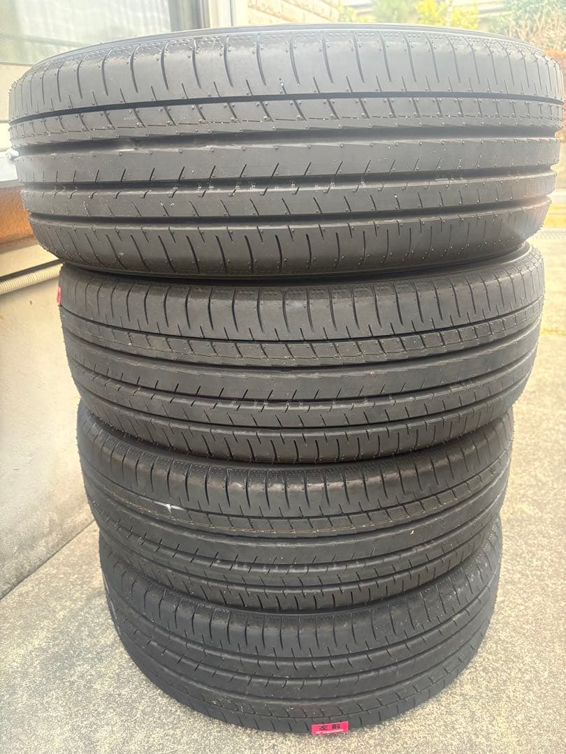 YOKOHAMA BluEarth-GT 4本　新車外し195/50R19