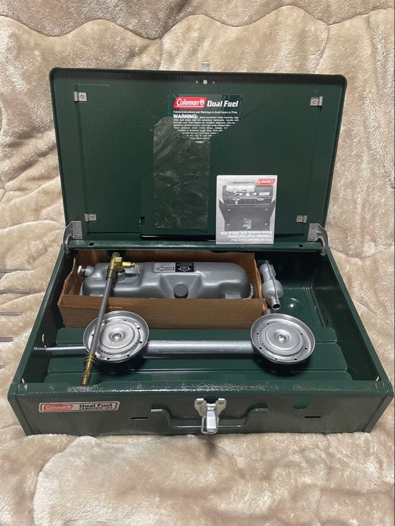 未使用コールマンDual Fuel Campstove 424