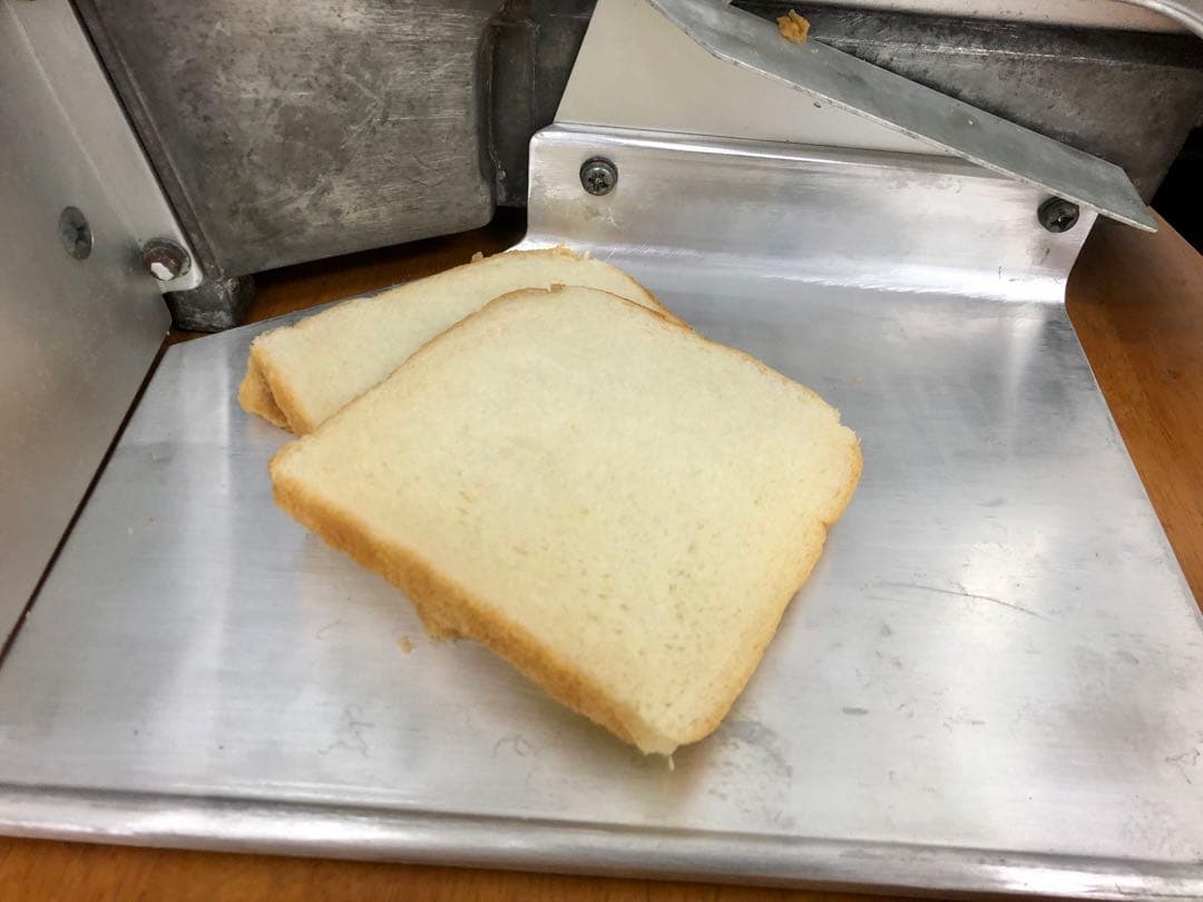 ー枚切りスライサー　食パンスライサー　アルファ70 動作確認済み