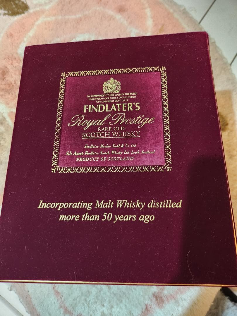 フィンドレイターズ、 ブレンダーウイスキー25年。赤陶器 オールドビンテージ
