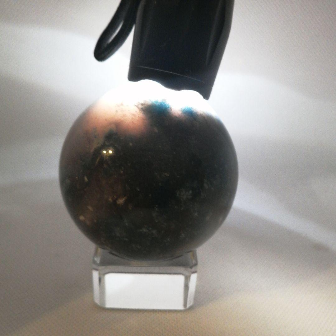 【新品】海岸に降り積もる雪のような模様のトロレアイトのスフィア　10-101