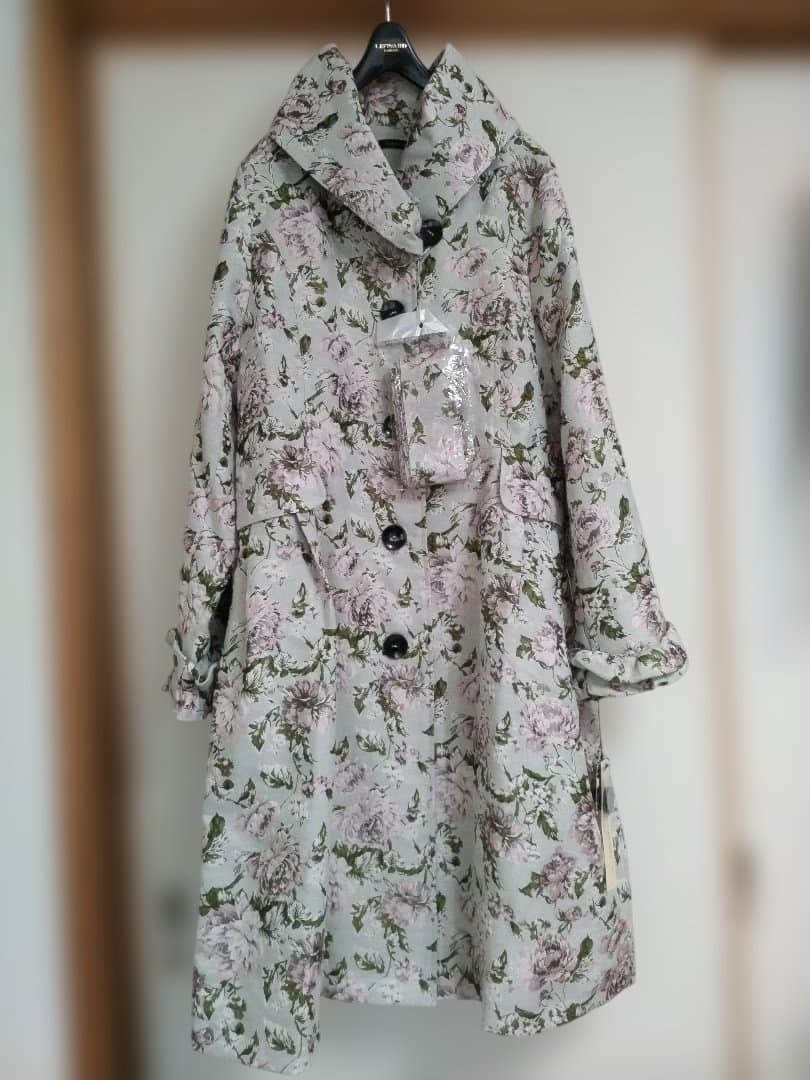 【月末限定お値下げ】HANAHANA ハナハナ 花柄コート新品未使用タグ付き