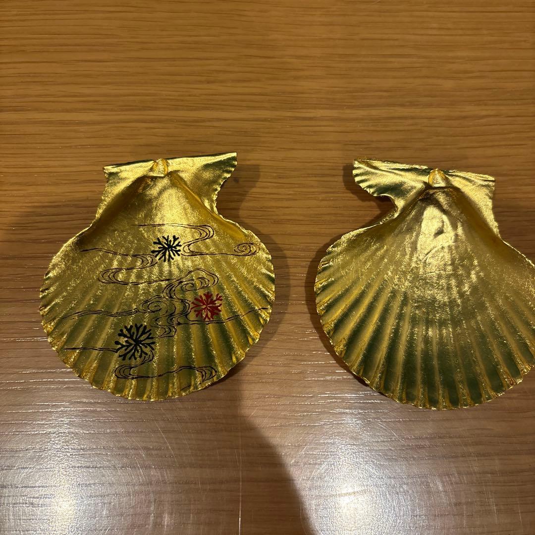 2点おまとめ　虎渓山水月窯　荒川豊蔵　紅白梅の茶碗　& 檜扇貝　香合