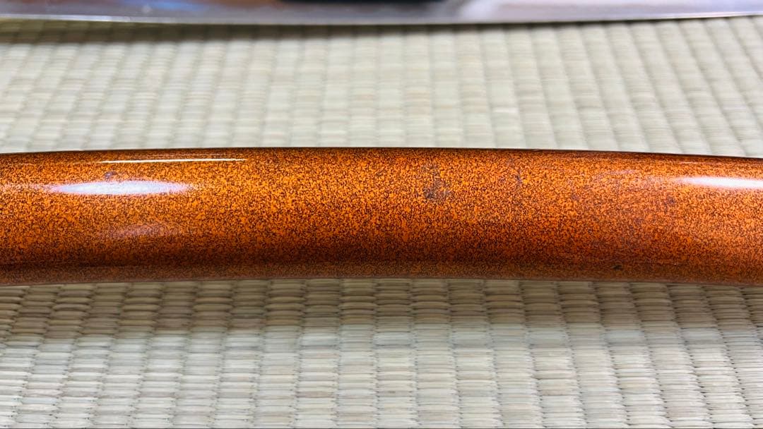 模造刀 太刀 桐家紋 梨子地塗り 龍目貫 陣太刀 やや難あり 250505-2