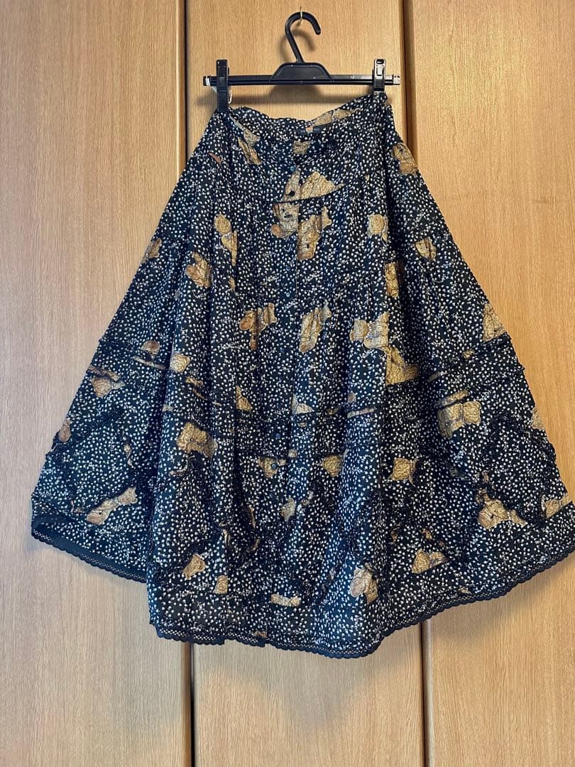 PINKHOUSE フレアスカート 黒と白のドット柄