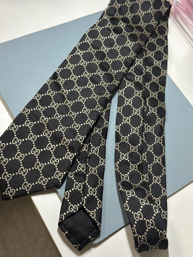 GUCCI グッチ　ネクタイ