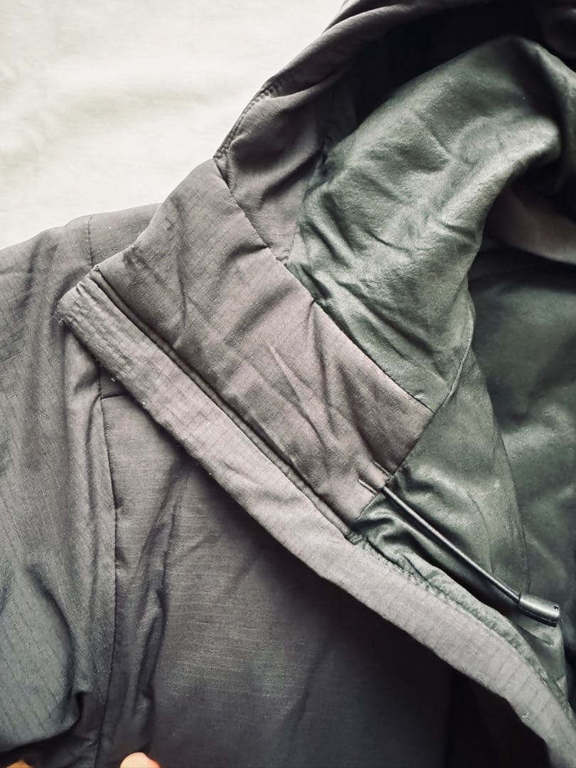 ARC'TERYX アトムAR サイズM 22年製　アークテリクス