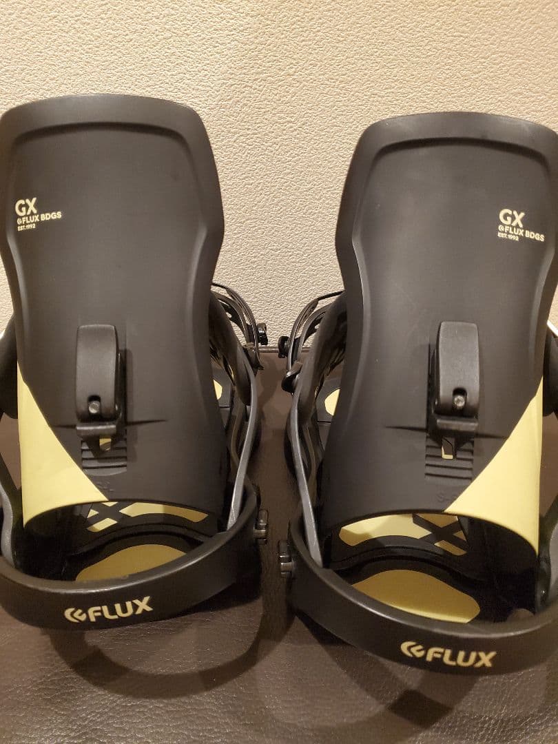 22ー23 美品 FLUX フラックス GX レディース Sサイズ