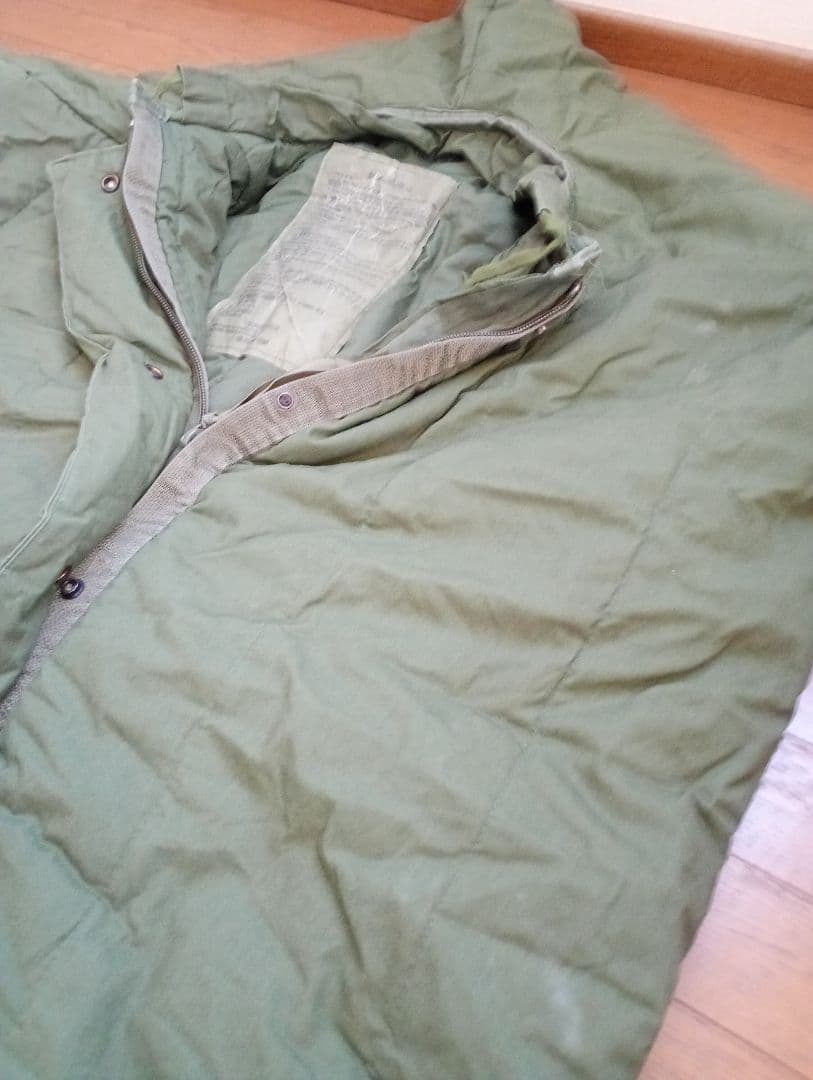 「米軍放出品」寝袋　Intermediate cold
