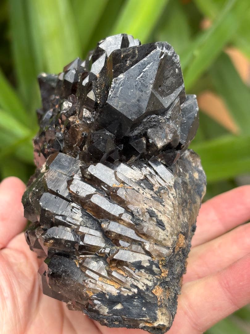 モリオン　黒水晶　キャンドルクォーツ　クラスター 893g 姿が美しい　天然石