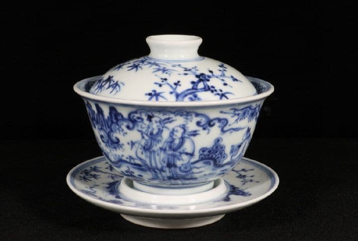 大明宣徳年製在銘 染付高仕図蓋碗