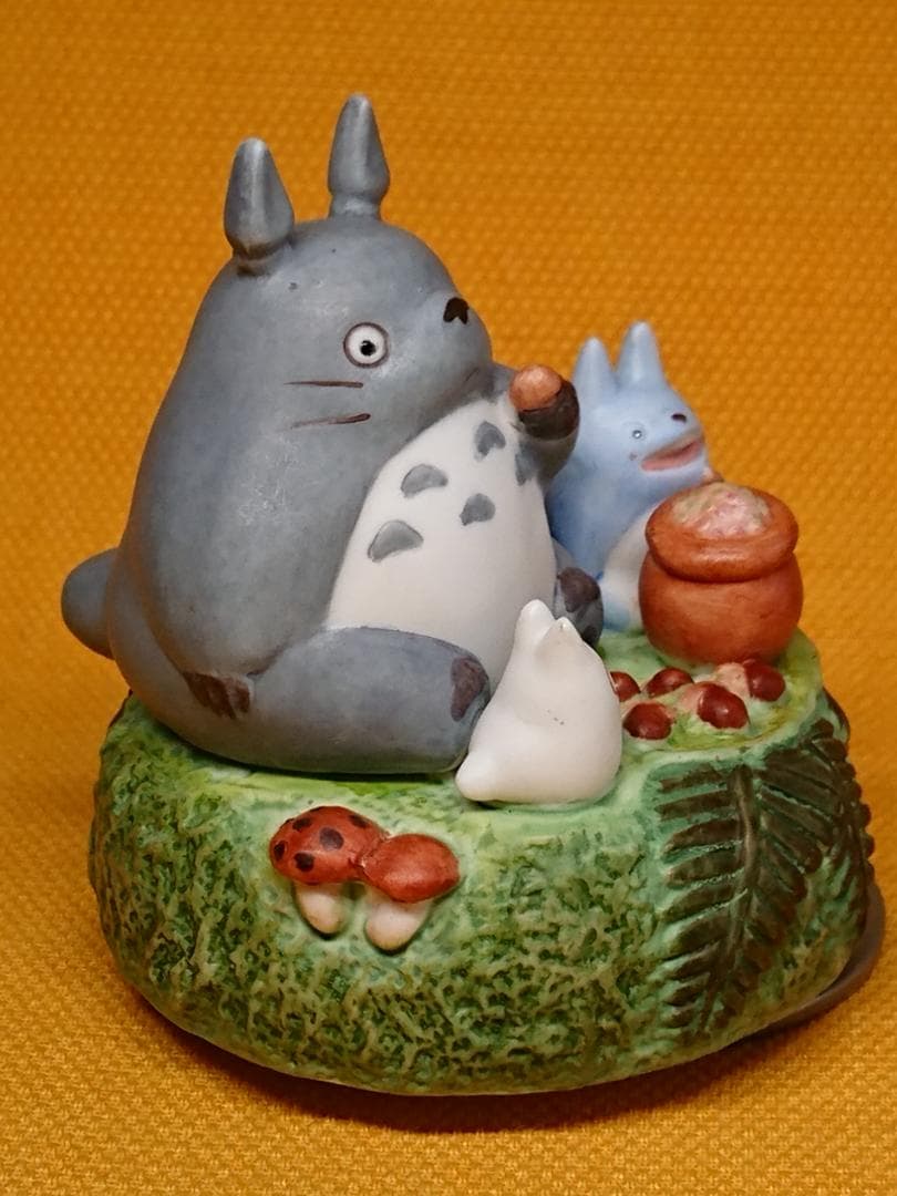 ジブリ　となりのトトロ　オブジェ　置物　インテリア　工芸品　美術品　A2704