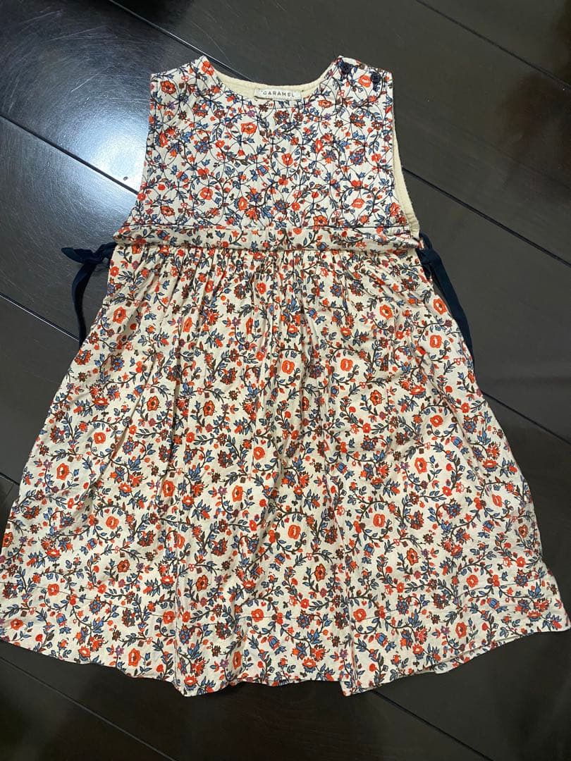 caramel キャラメルロンドン　花柄ワンピース　3y