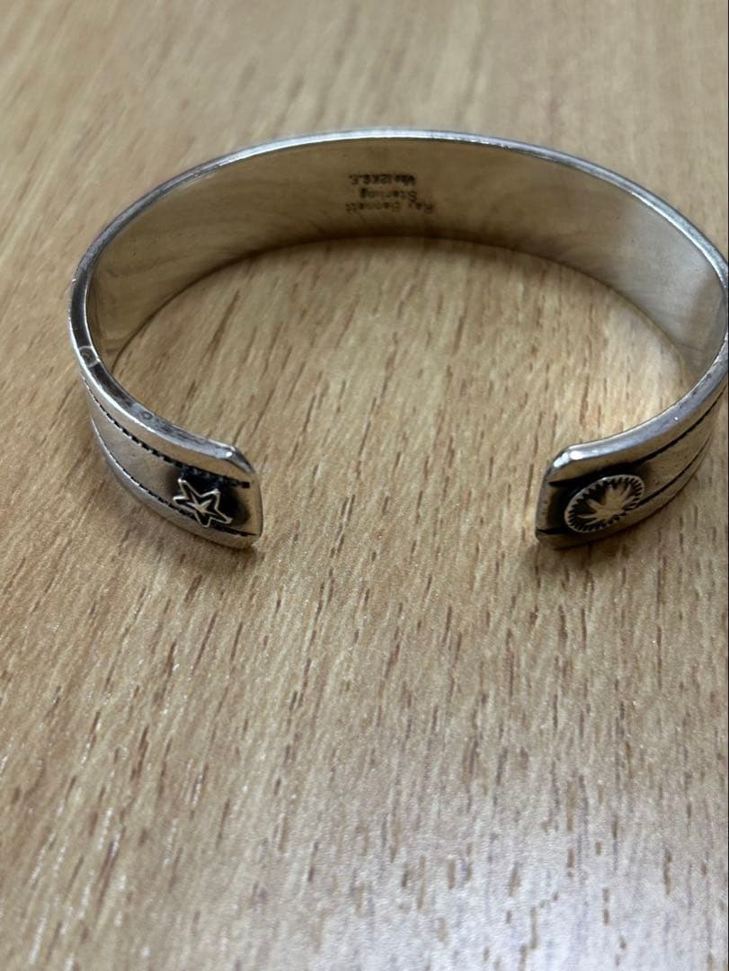 月末迄出品　最終値下げ　ナバホ　ヴィンテージ　シルバー　バングル