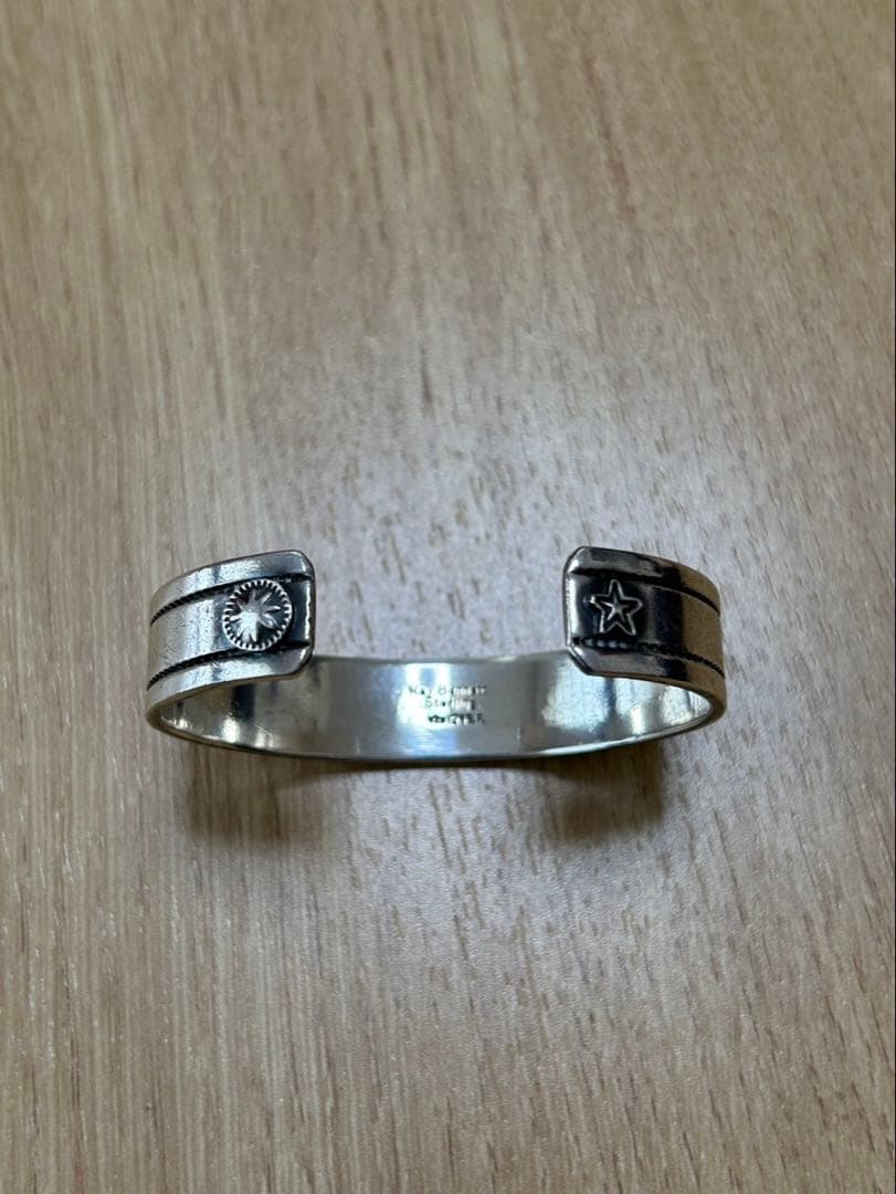 月末迄出品　最終値下げ　ナバホ　ヴィンテージ　シルバー　バングル