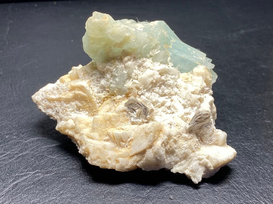 アクアマリン　261g