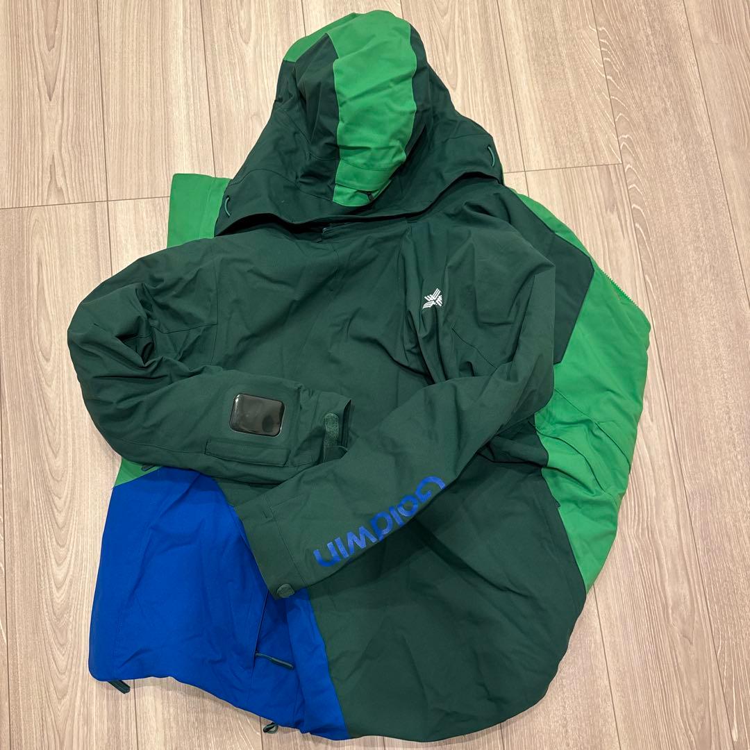 Goldwin スキーウェア上下セット　サイズM (グリーン×ブルー)
