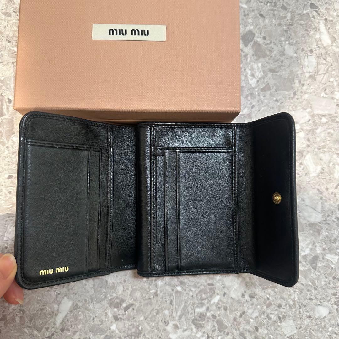 miu miu ミュウミュウ マテラッセ 三つ折り財布 ブラック