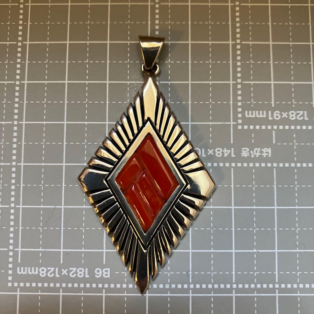 インディアンジュエリー　 コーラル　ペンダントトップ