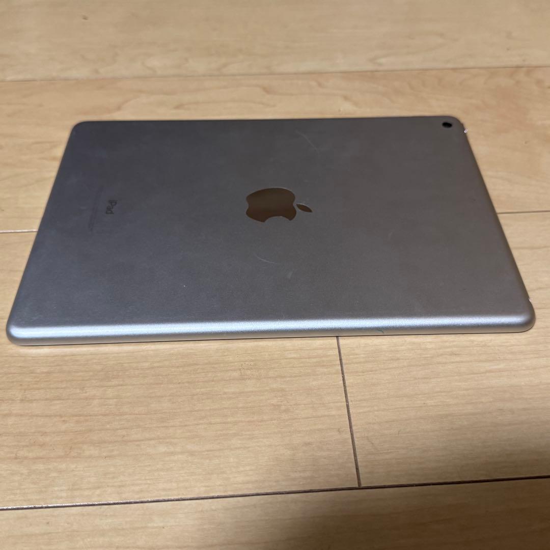【美品】iPad(第6世代)Wi-Fi 32GB シルバー