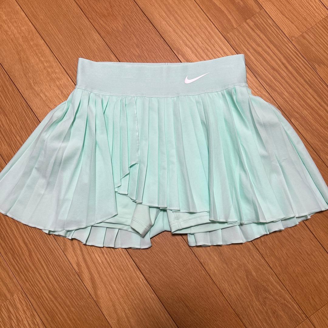 Nike プリーツスカート ミントグリーン　テニススコート