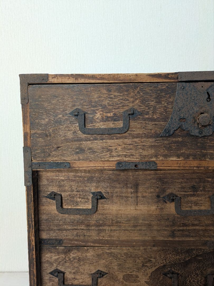 小ぶり木製和風箪笥 8引き出し