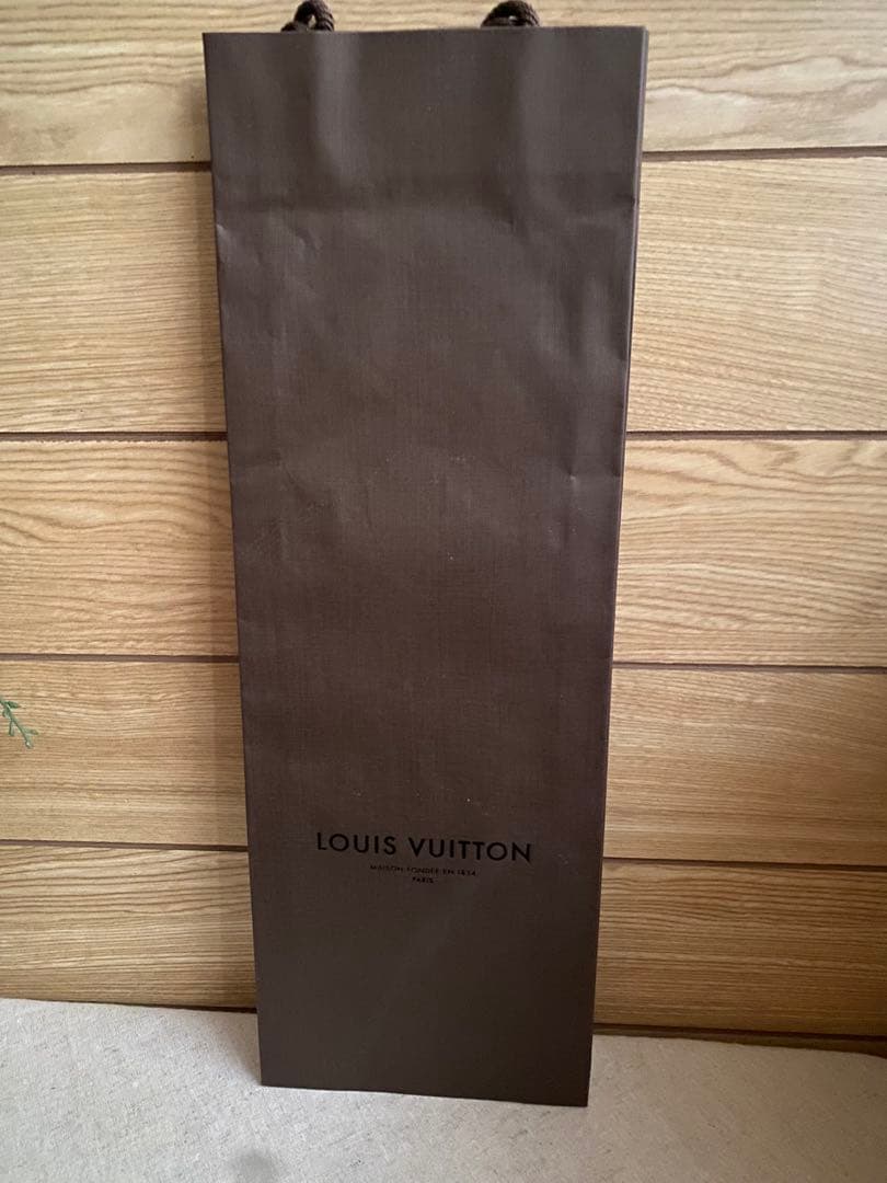 【美品】LOUIS VUITTONモノグラム スターチェック柄 シルクネクタイ