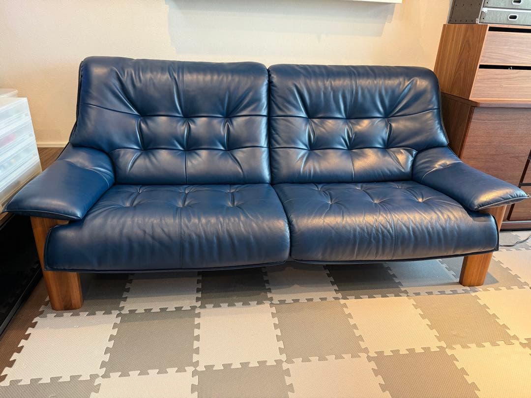 カリモク 3人掛けソファ ZU4953 R570