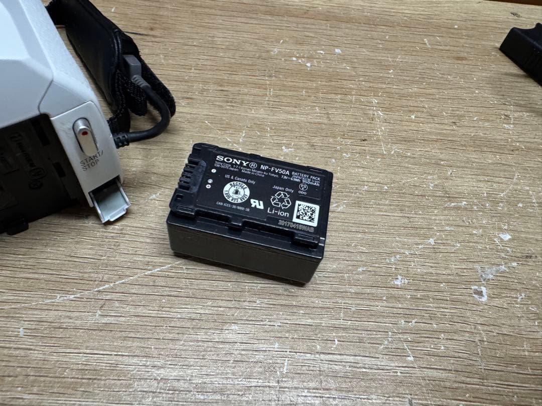 ドッグ　Sony HDR-CX680 ビデオカメラ 本体