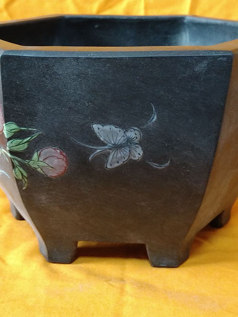 盆栽鉢　黒泥六角絵鉢　落款有り