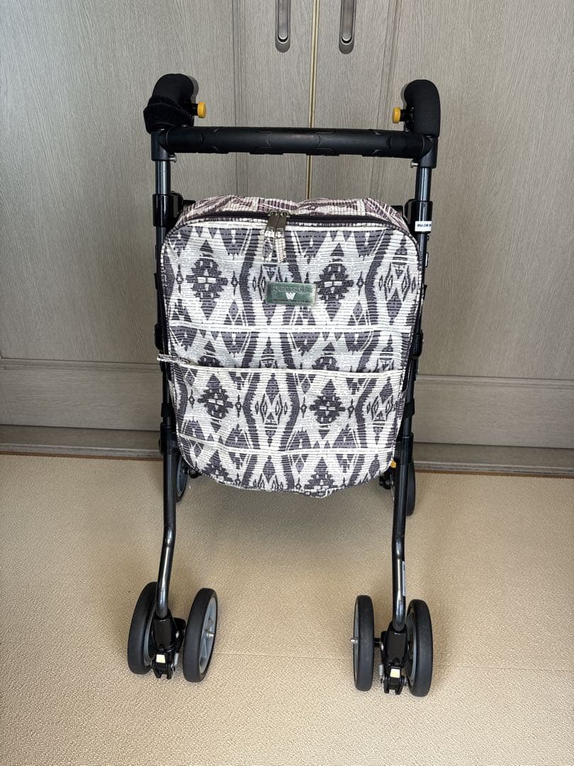 ウィズワン　歩行器　ヘルシーワン W　歩行サポート　コンパクト　軽量　小回り