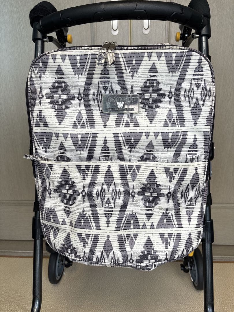 ウィズワン　歩行器　ヘルシーワン W　歩行サポート　コンパクト　軽量　小回り