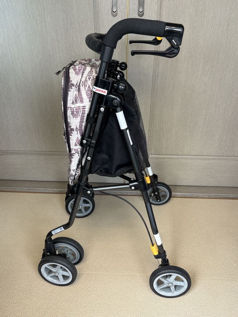 ウィズワン　歩行器　ヘルシーワン W　歩行サポート　コンパクト　軽量　小回り