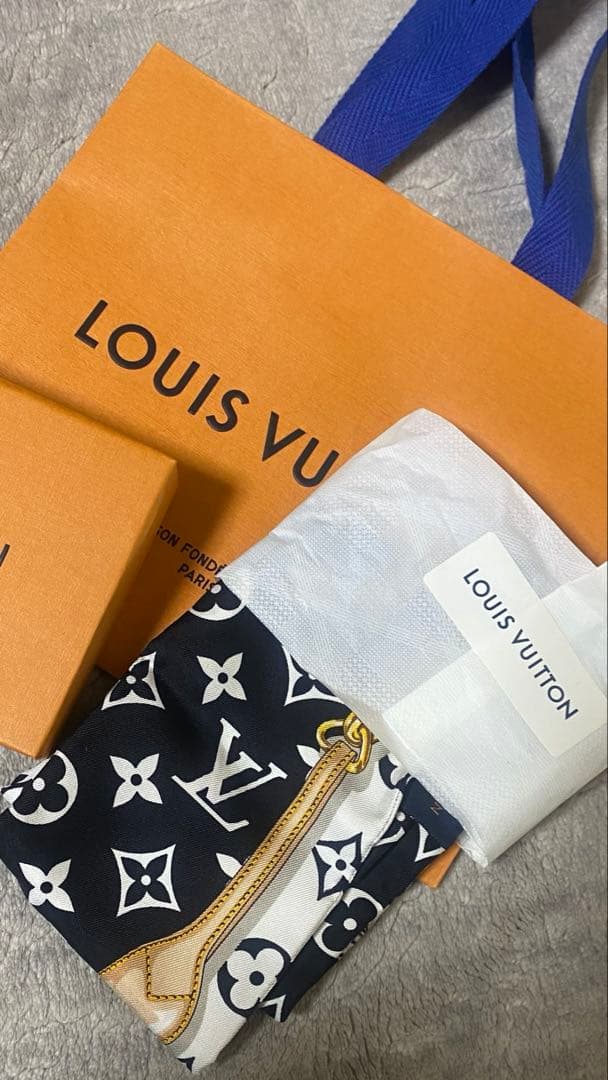 LOUIS VUITTON モノグラムスカーフ　 バンドー