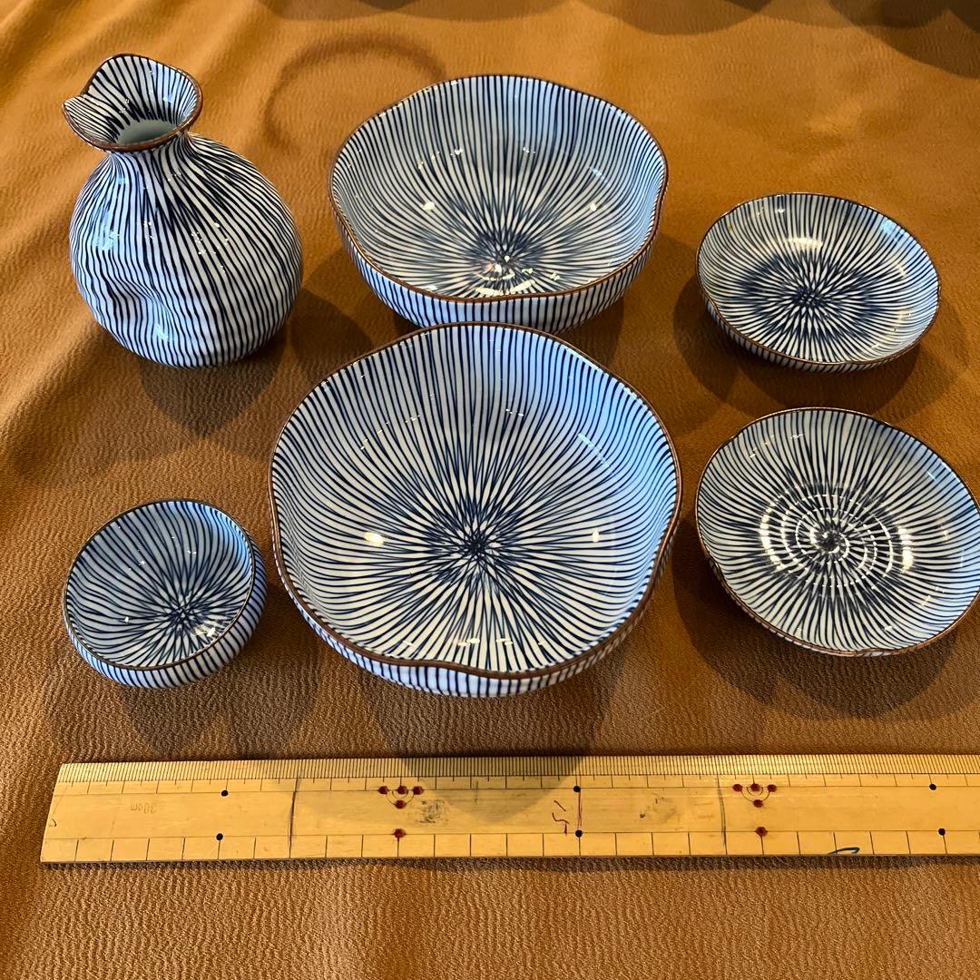 青いストライプ模様の陶器12点セット