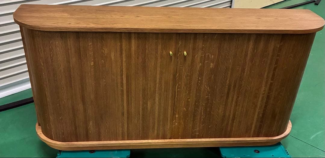 Mi　新品なのに一部傷あり、センスは良いのにちょっと残念なサイドボード