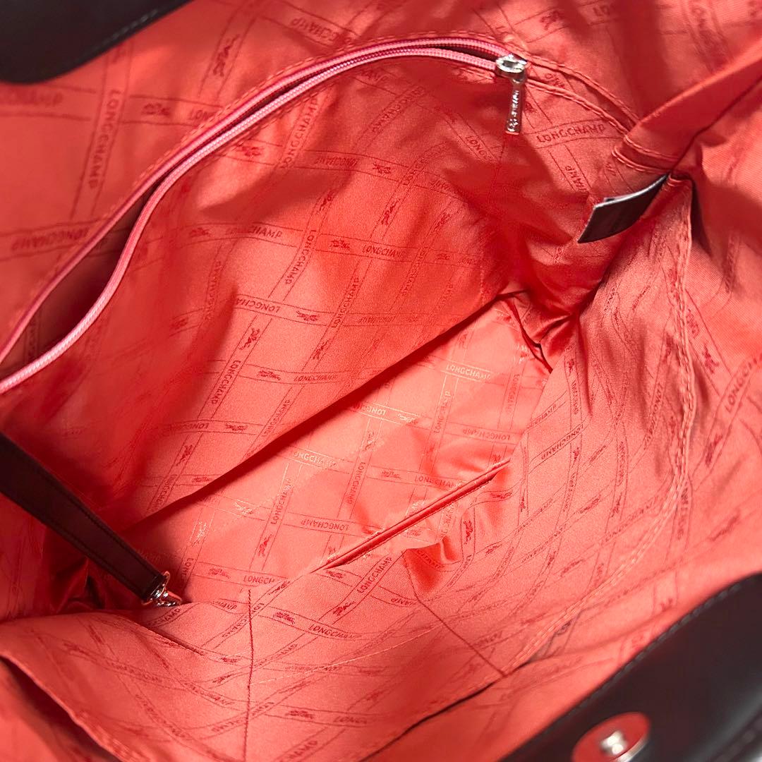 極美品　ロンシャン　オールレザートートバッグ　スタッズ　縦長　肩がけ　A4収納