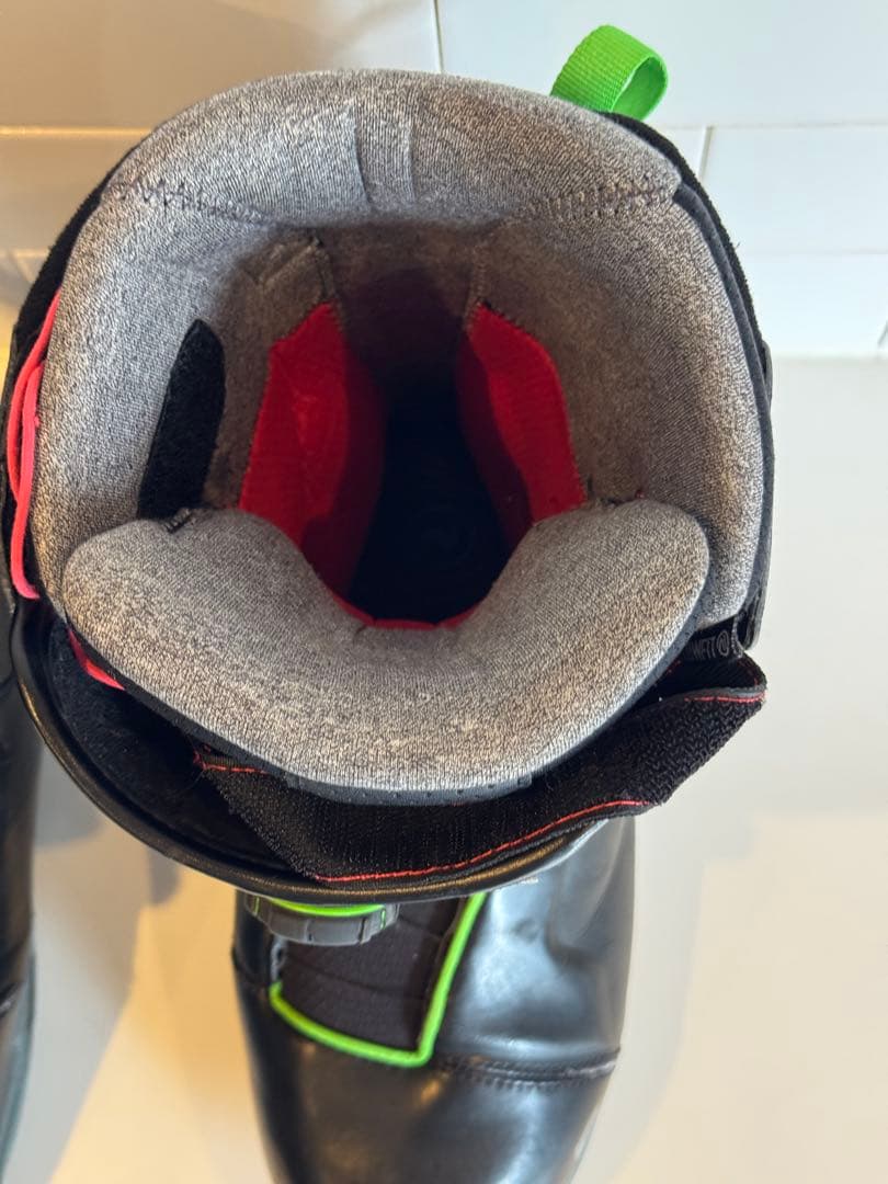 NIDECKER ブーツ　HYLITE 27.5