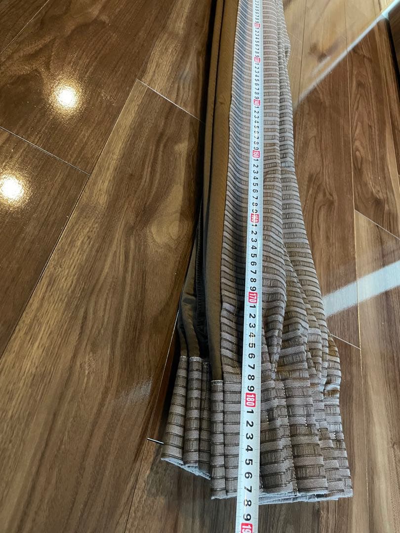 美品サンゲツ　カーテン２枚　レース２枚　セット