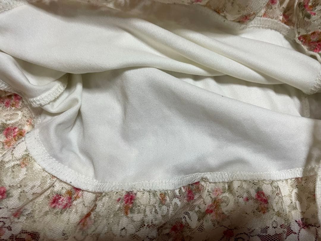 希少y2kフリル総レース花柄スカートパンツ