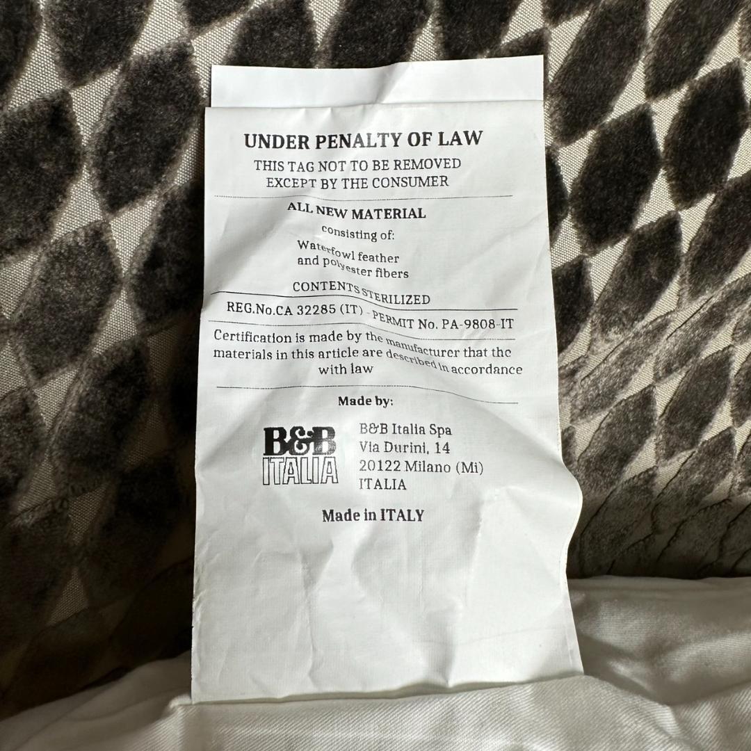 B&B Italia クッション　高級家具　ビーアンドビー イタリア
