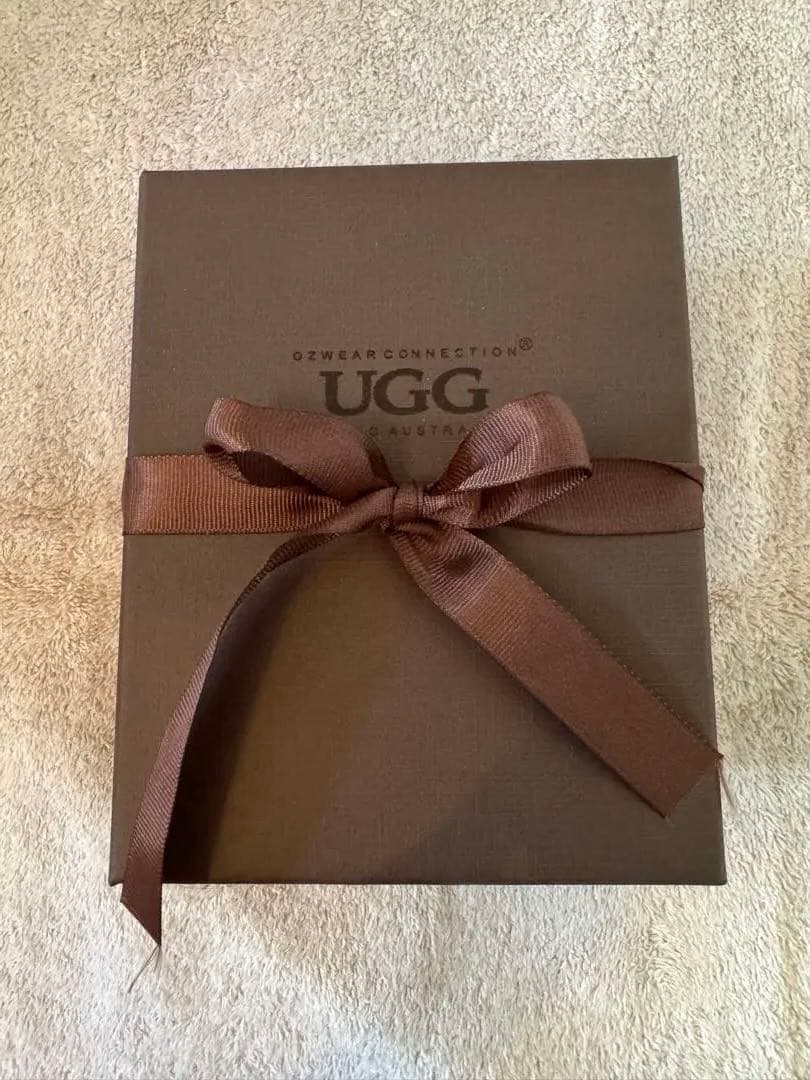 新品タグ付稀少UGGイヤーマフブラウン オーストラリアシドニー限定品アグBOX付