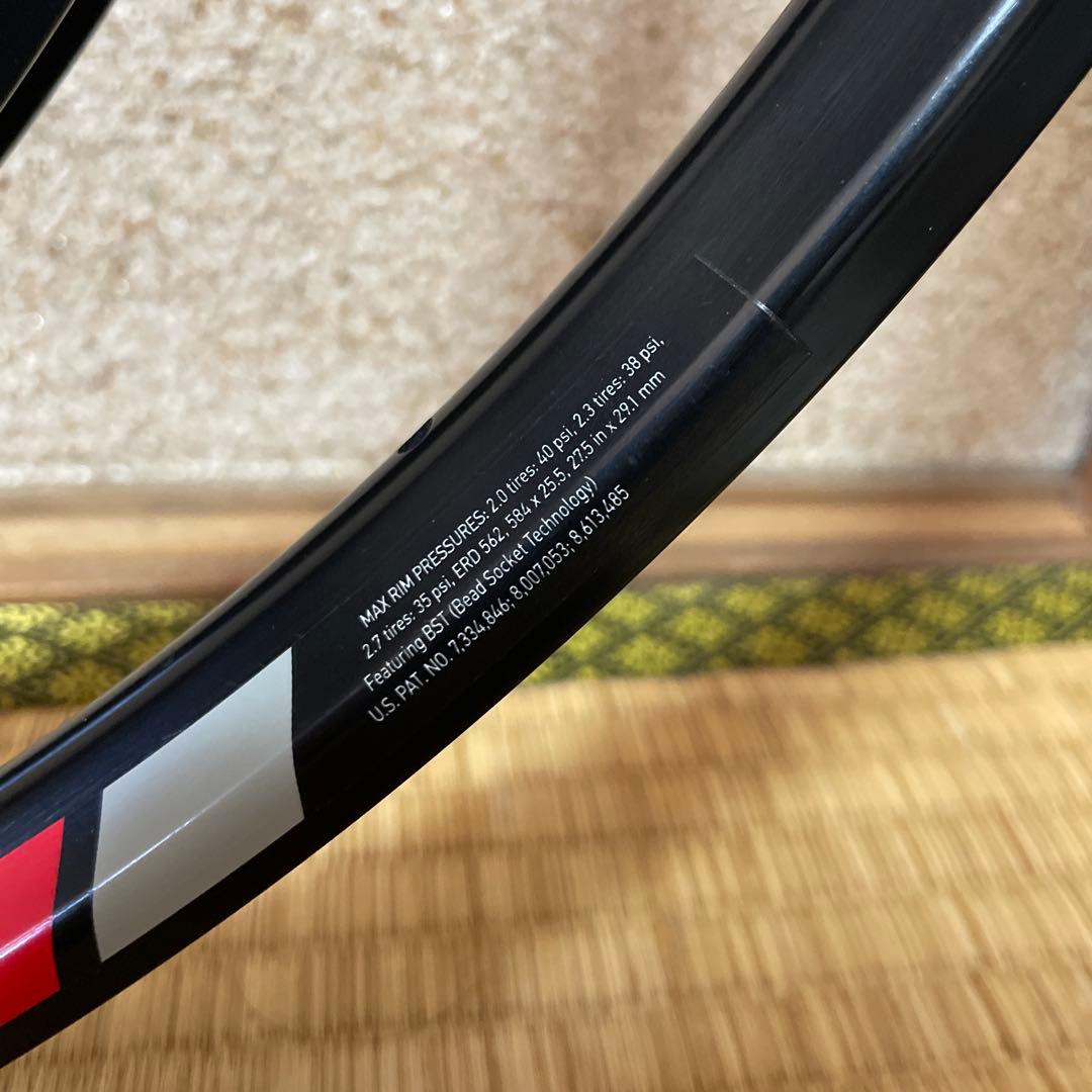 Stan's NOTUBES FLOW EX 27.5インチリム