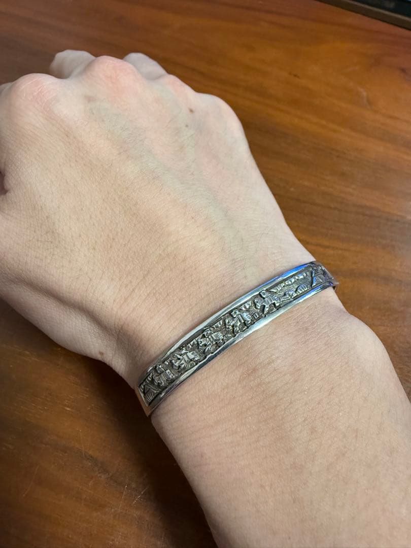 ナバホ族J.S作 シルバーバングル